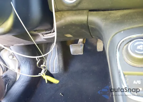 2015 Chrysler 200 S z USA, uszkodzony, nr VIN 1C3CCCBG7FN581142